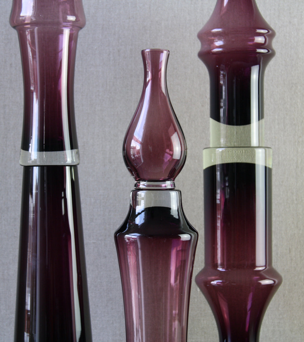Aubergine Model 1464 Vase / Tamara Aladin, 1967
