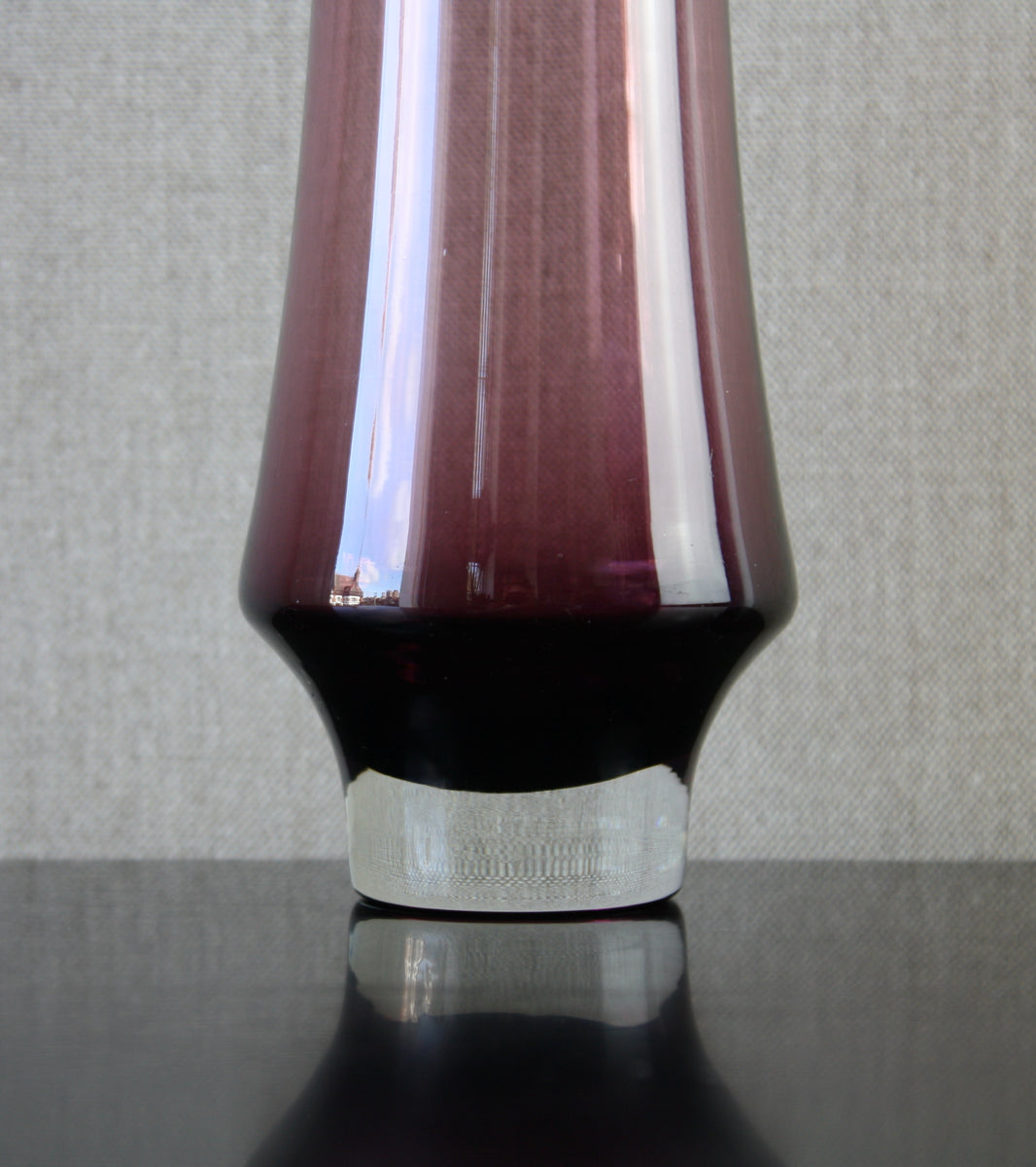 Aubergine Model 1374 Vase / Tamara Aladin, C. 1970