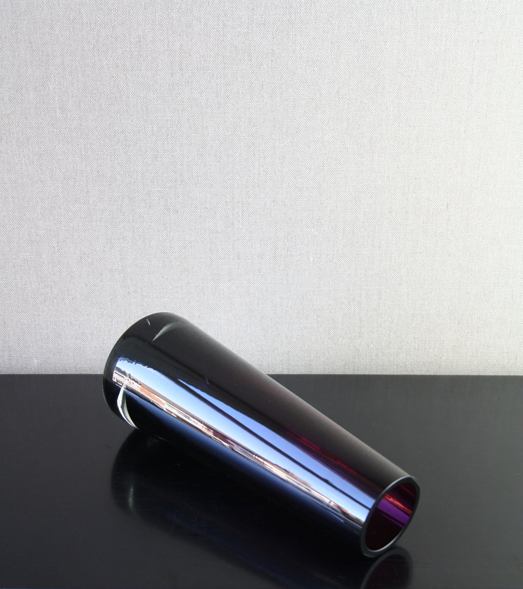 Aubergine Model 1374 Vase / Tamara Aladin, C. 1965