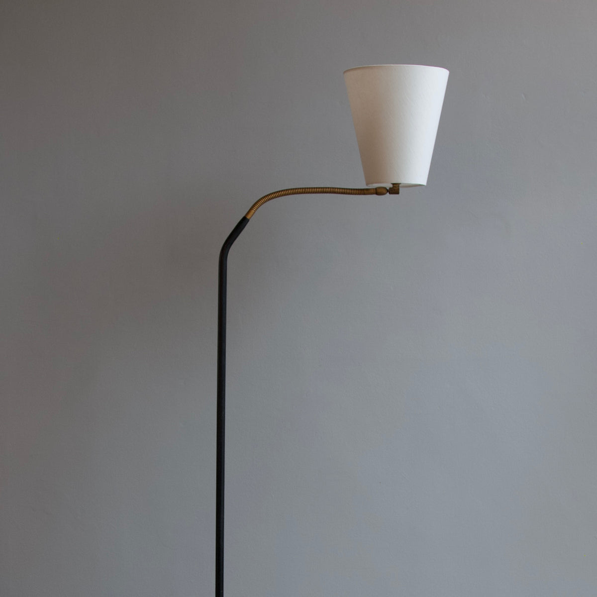 Black & Gold Gooseneck Floor Lamp / England, 1950s