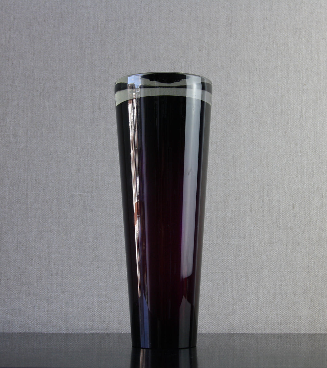 Aubergine Model 1374 Vase / Tamara Aladin, C. 1965