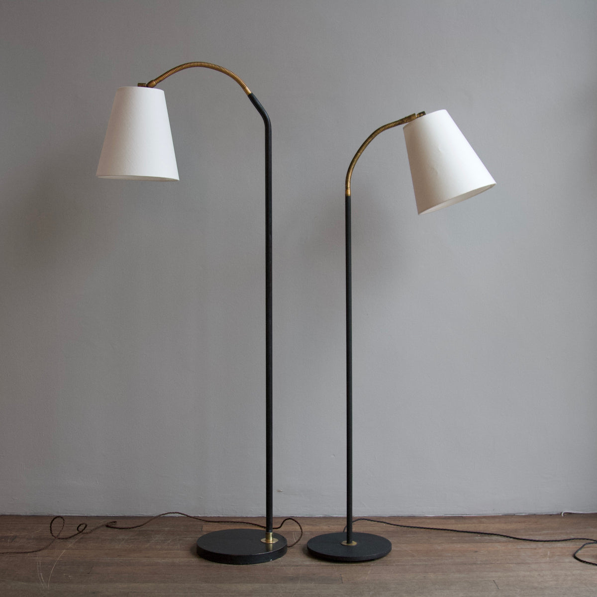 Black & Gold Gooseneck Floor Lamp / England, 1950s