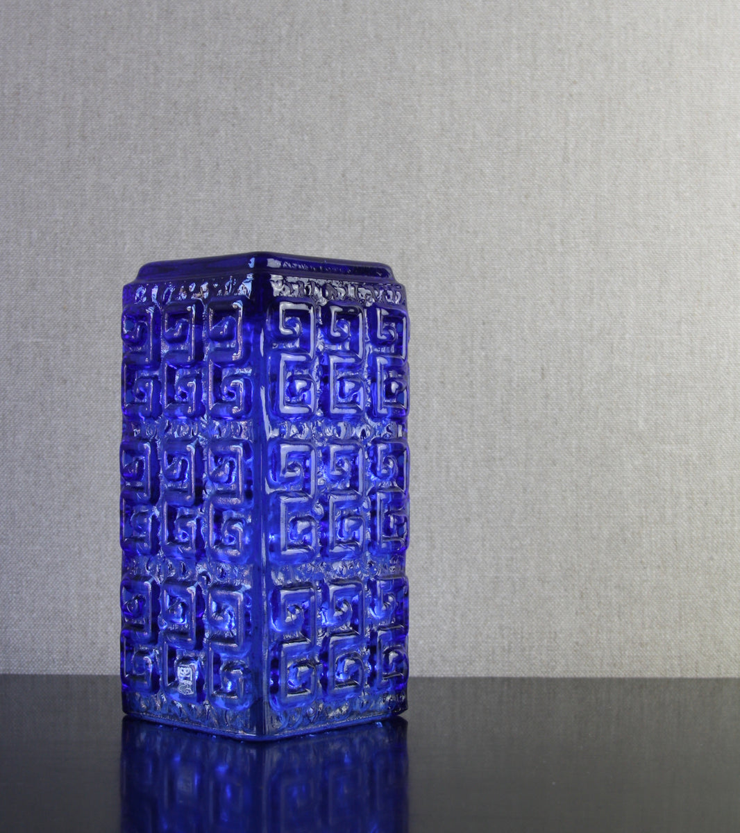 Blue Model 5736 "Taalari" (Thaler) Vase / Tamara Aladin, 1968
