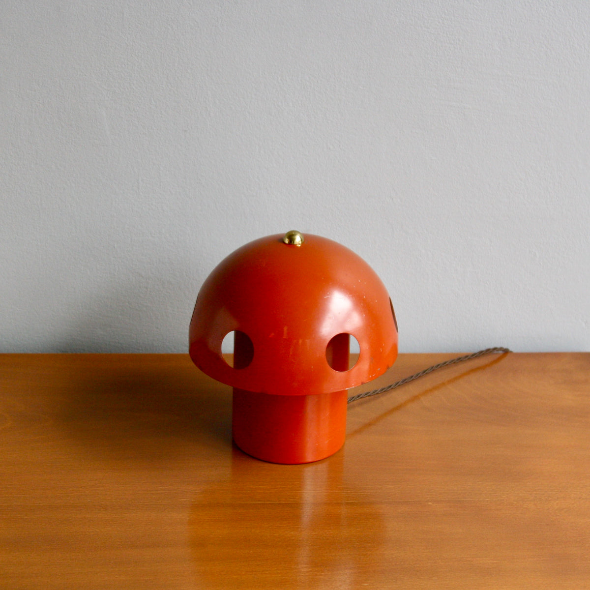 Petite Space Age Metal Table Lamp / Italy, 1960s
