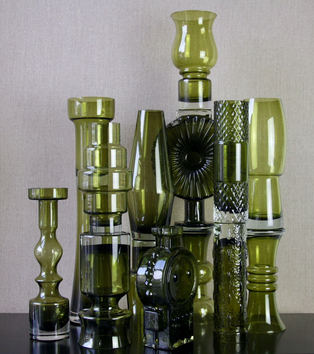 Olive Green Model 1576 Vase / Tamara Aladin, C. 1970