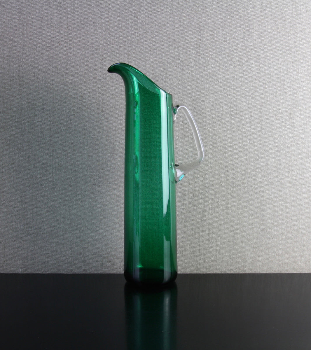 Emerald "Harlekiini: Kaadin" (Harlequin: Pitcher) / Nanny Still, 1958