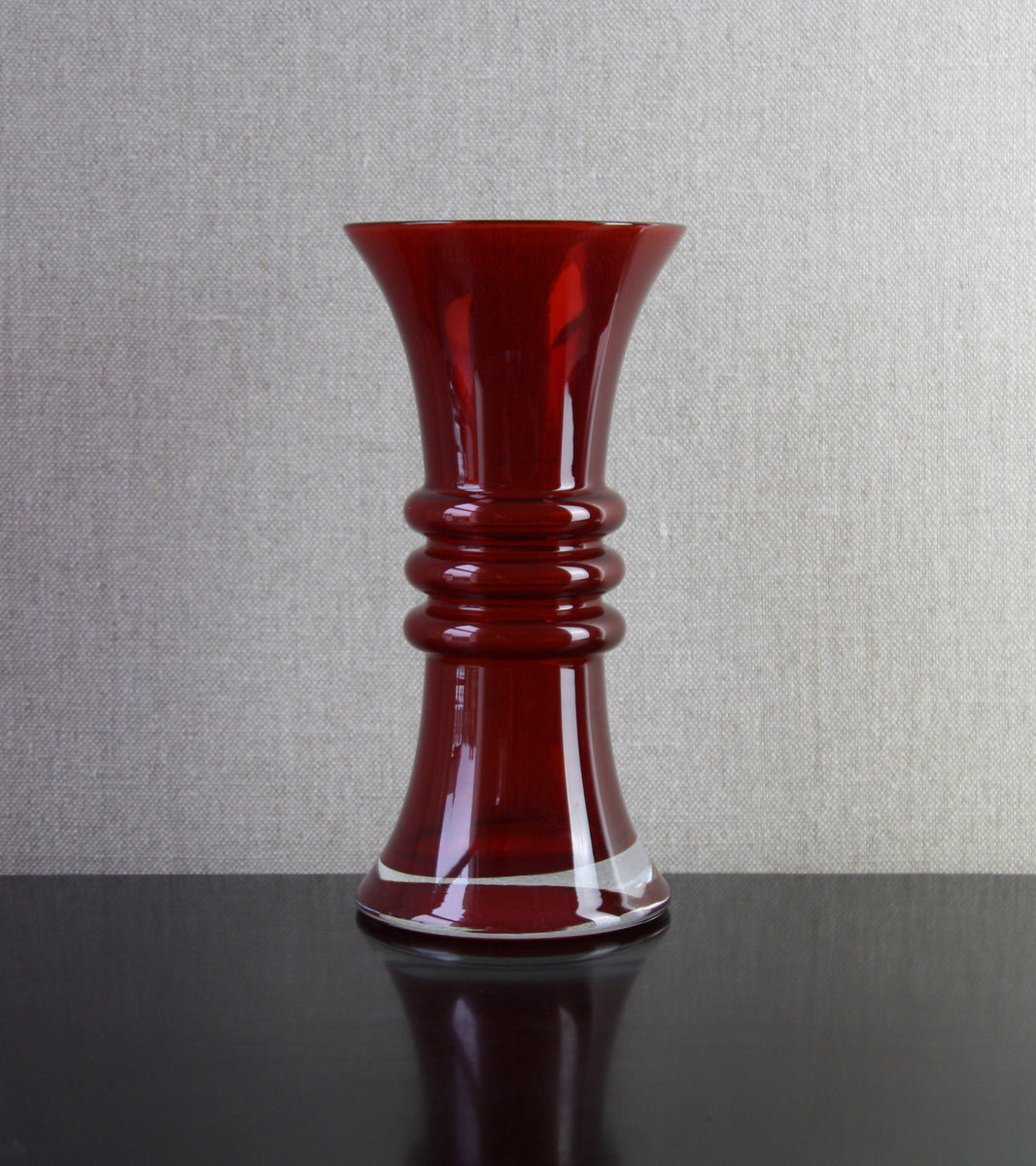 Dark Red Model 1565 "Kielo" Vase by Tamara Aladin, 1974