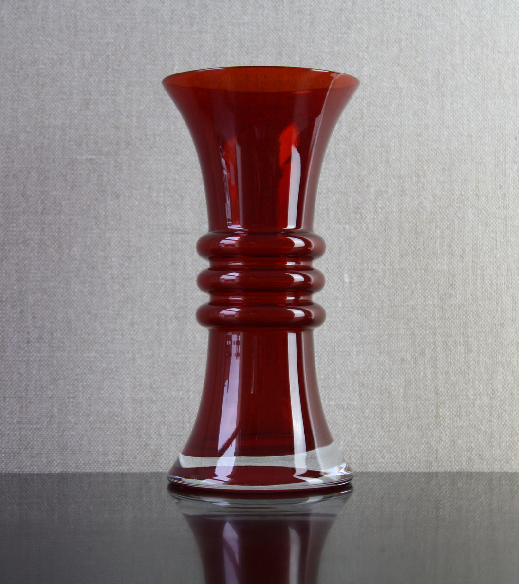 Dark Red Model 1565 "Kielo" Vase / Tamara Aladin, 1974