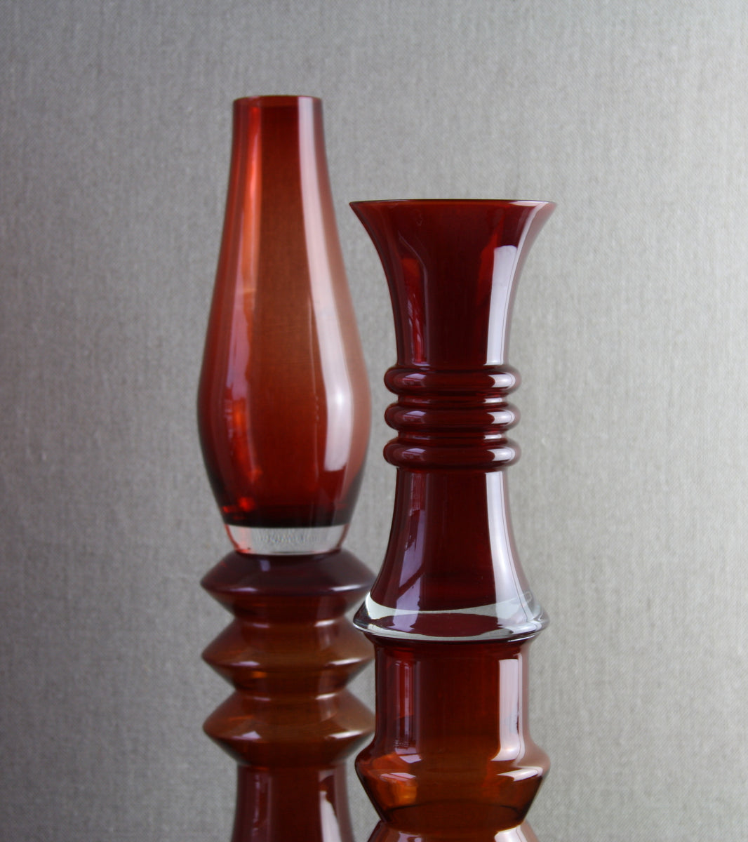 Dark Red Model 1565 "Kielo" Vase / Tamara Aladin, 1974