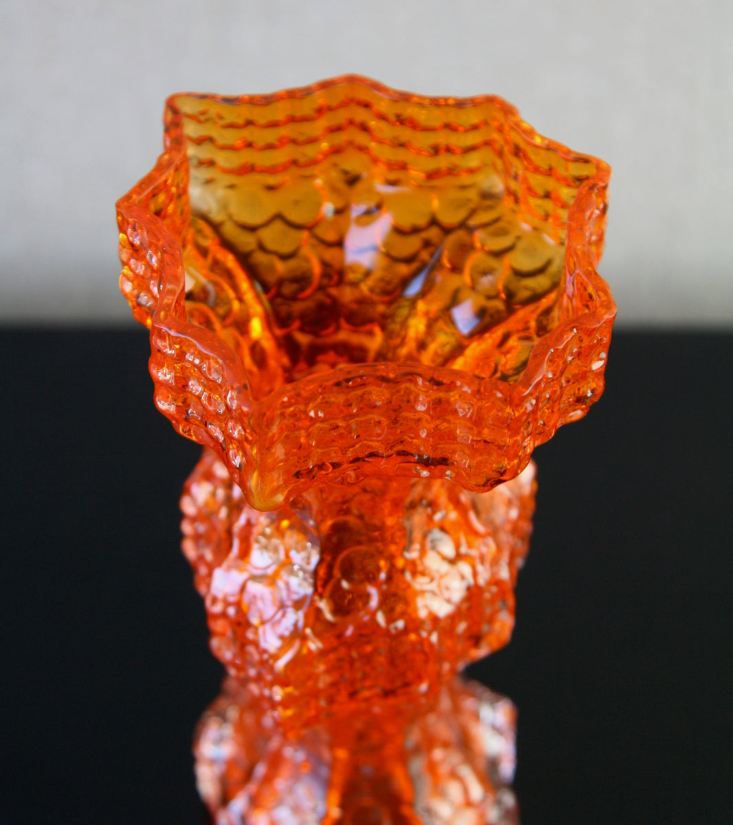 Orange Model 1419 "Fenomena" Vase / Nanny Still, 1967