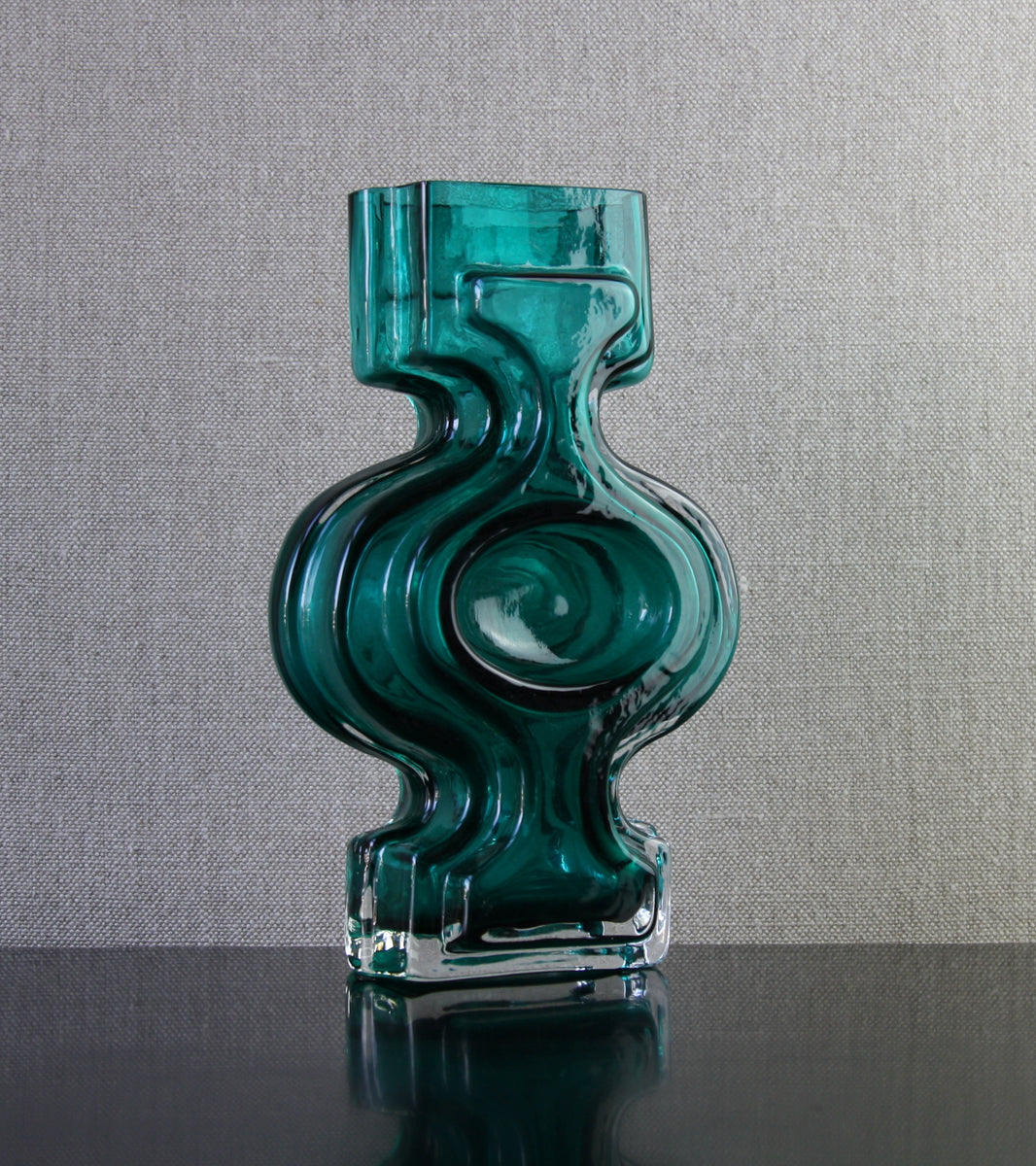 Teal Model 1310 "Emma" Vase / Helena Tynell, 1968