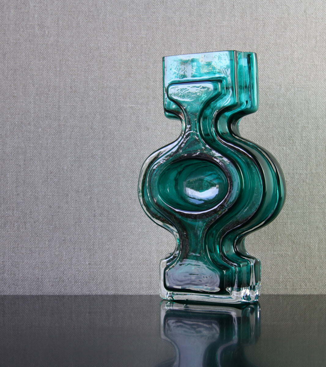 Teal Model 1310 "Emma" Vase / Helena Tynell, 1968