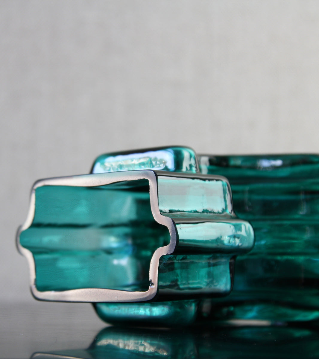 Teal Model 1310 "Emma" Vase / Helena Tynell, 1968