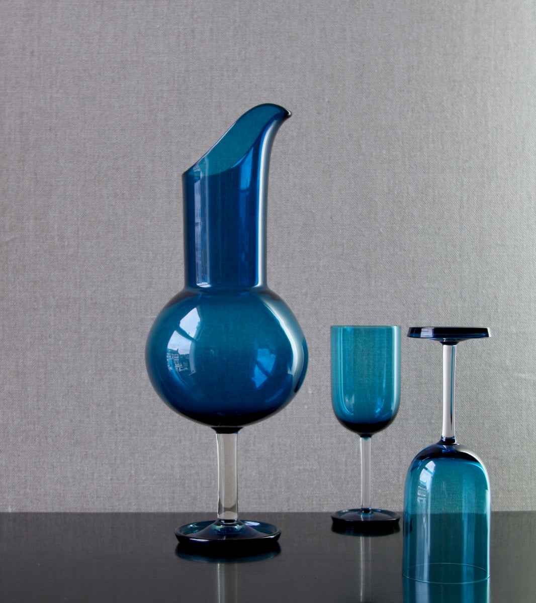 Turquoise "Harlekiini: Vinejug" & 6 Glasses [Model 1744] by Nanny Still, 1958
