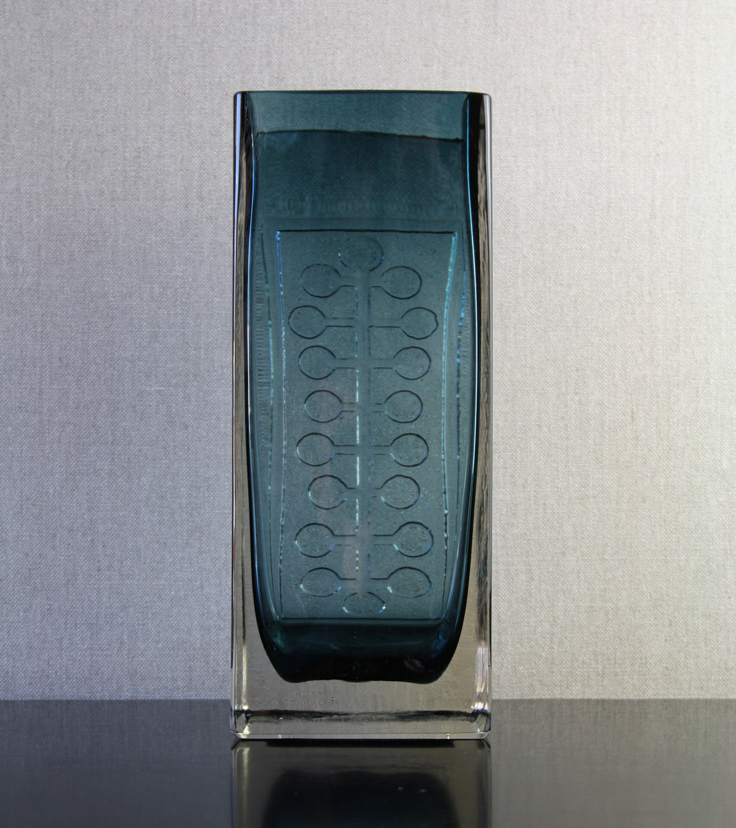 Steel Blue Model 1494 "Lucullus" Vase / Nanny Still, 1966