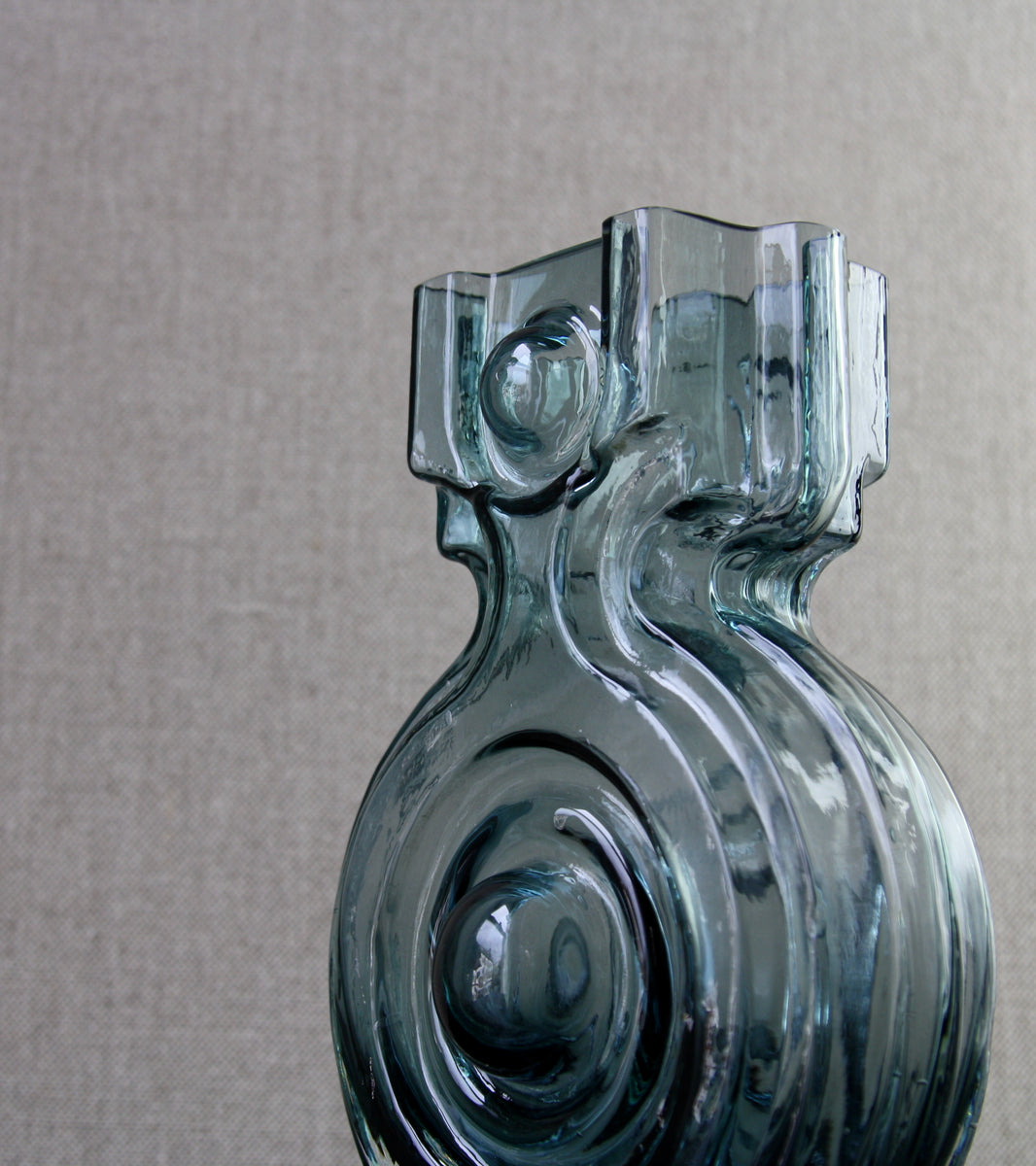 Steel Blue Model 1311 "Aitanlukko" (Storehouse Lock) Vase / Helena Tynell, 1968