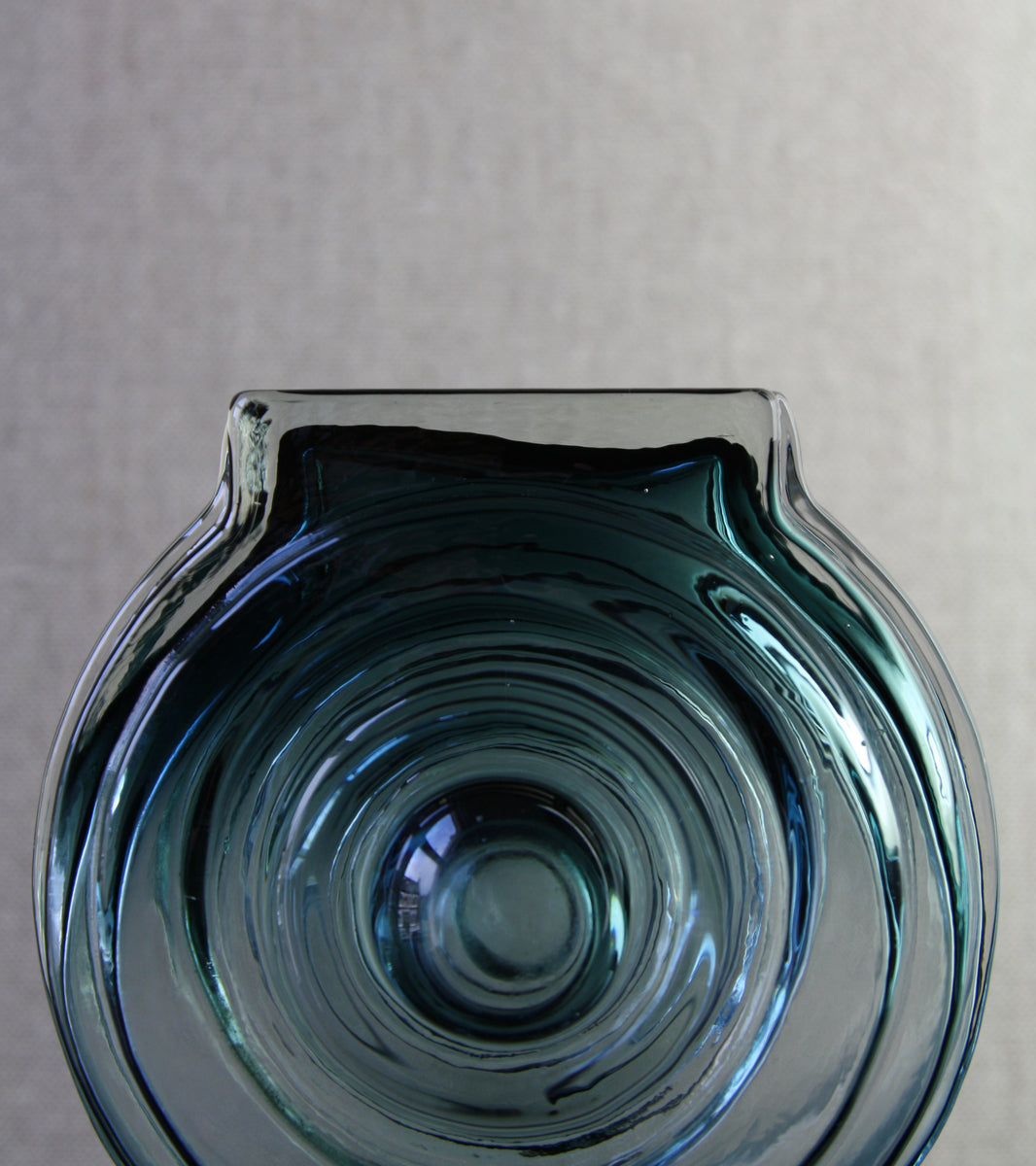 Steel Blue Model 1311 "Aitanlukko" (Storehouse Lock) Vase / Helena Tynell, 1968