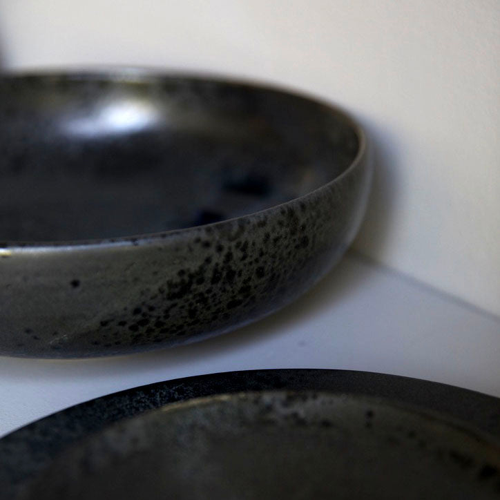 Large Shallow Bowl / Black / Shape #13, Glaze E