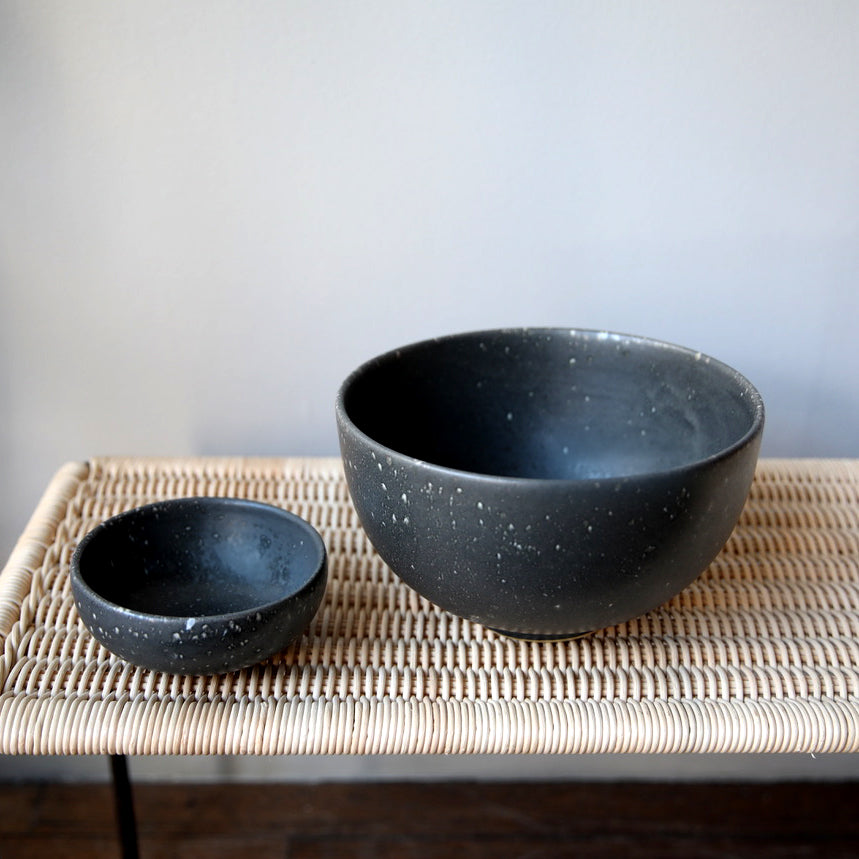 Large Deep Bowl / Black & White / Shape #12, Glaze F