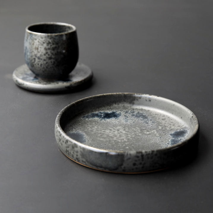 Medium Rimmed Plate / Black / Shape #4, Glaze E