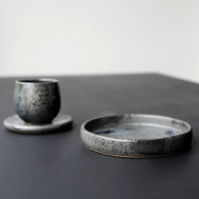 Medium Rimmed Plate / Black / Shape #4, Glaze E
