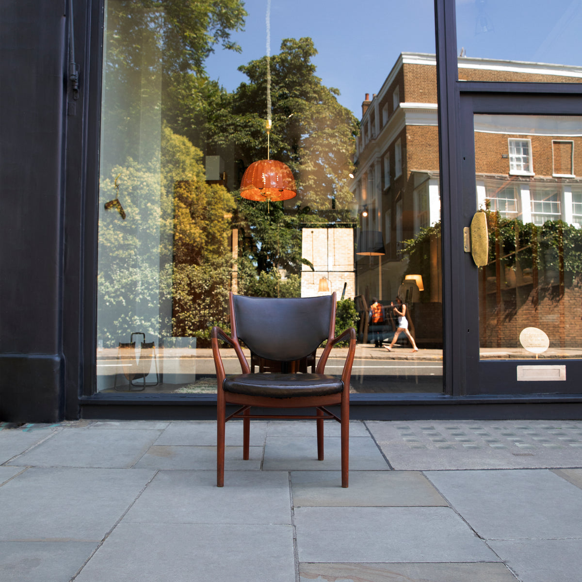 NV46 Armchair / Finn Juhl