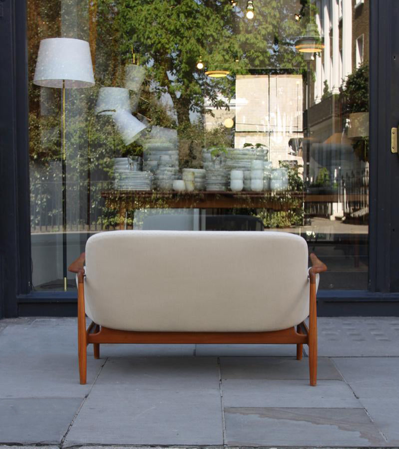 NV53 Two Seat Sofa / Finn Juhl
