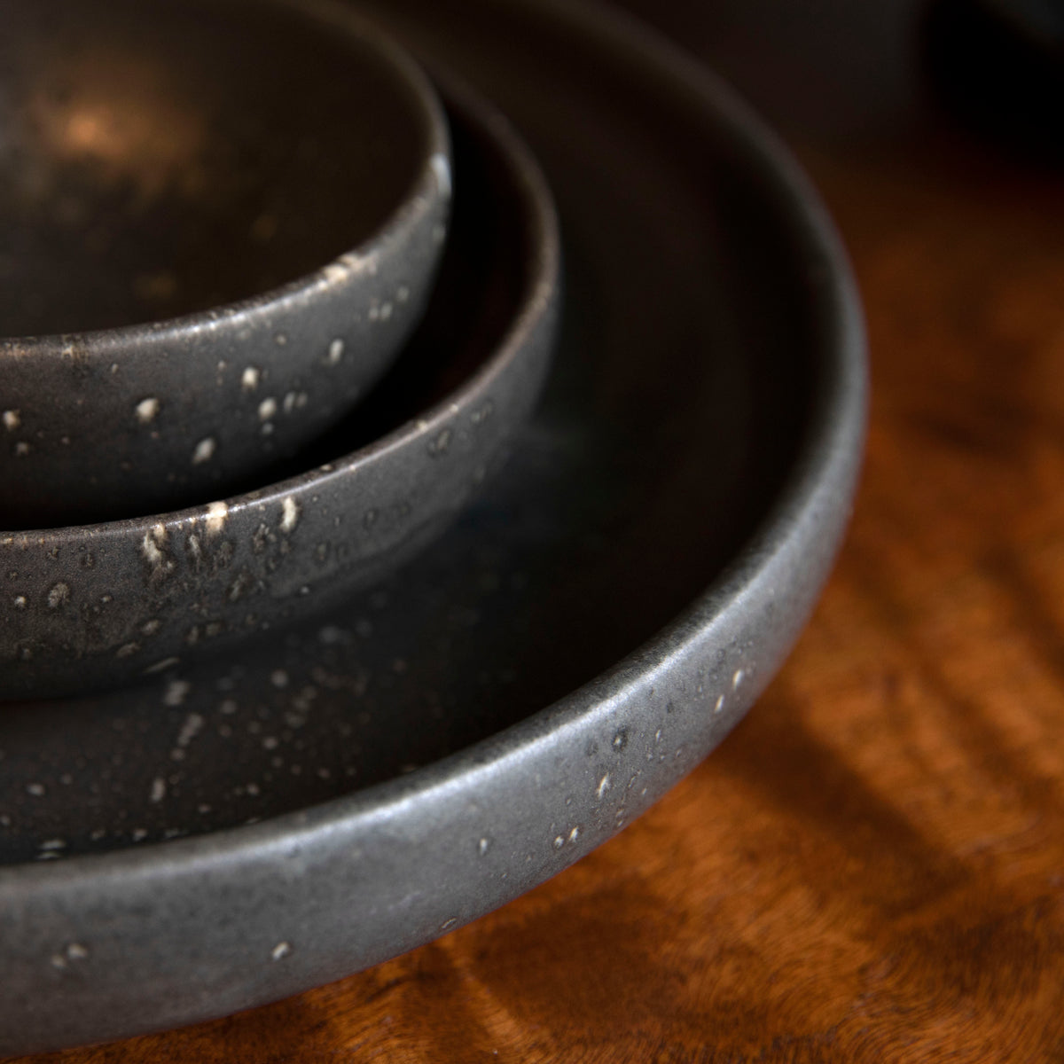 Serving Platter / Black & White / Shape #15, Glaze F