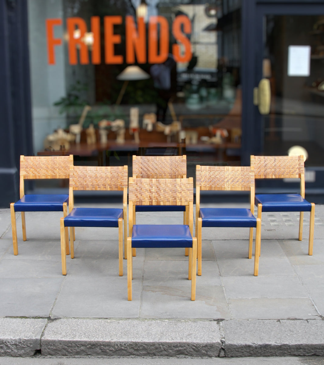 Set of Six Woven Cane #611 Chairs / Alvar Aalto