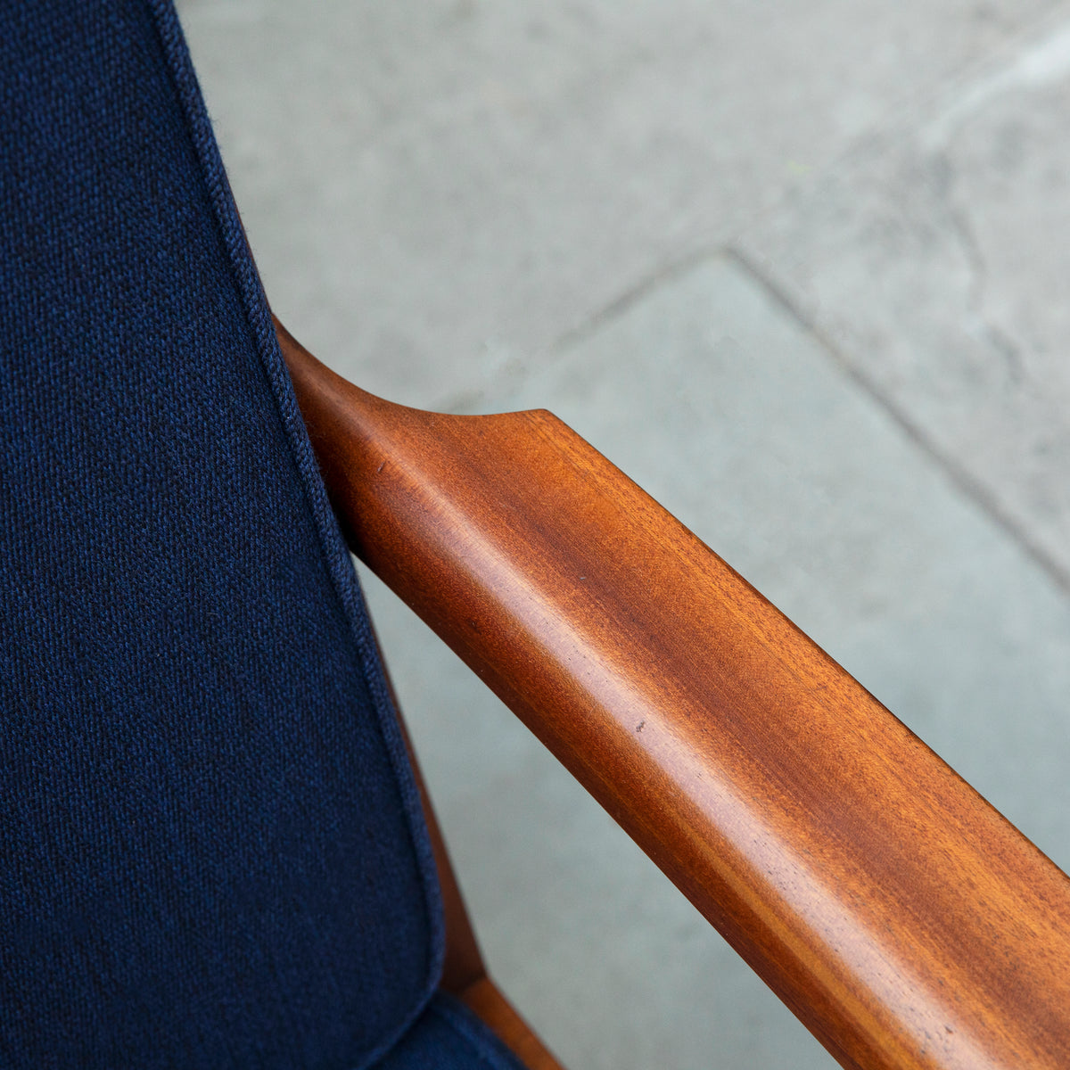 Easy Chair A3021 by Ole Wanscher, designed in 1963 and crafted by a master cabinetmaker in Denmark. This sculpted chair exemplifies Wanscher’s refined approach to modernist design, blending elegance with superb craftsmanship.