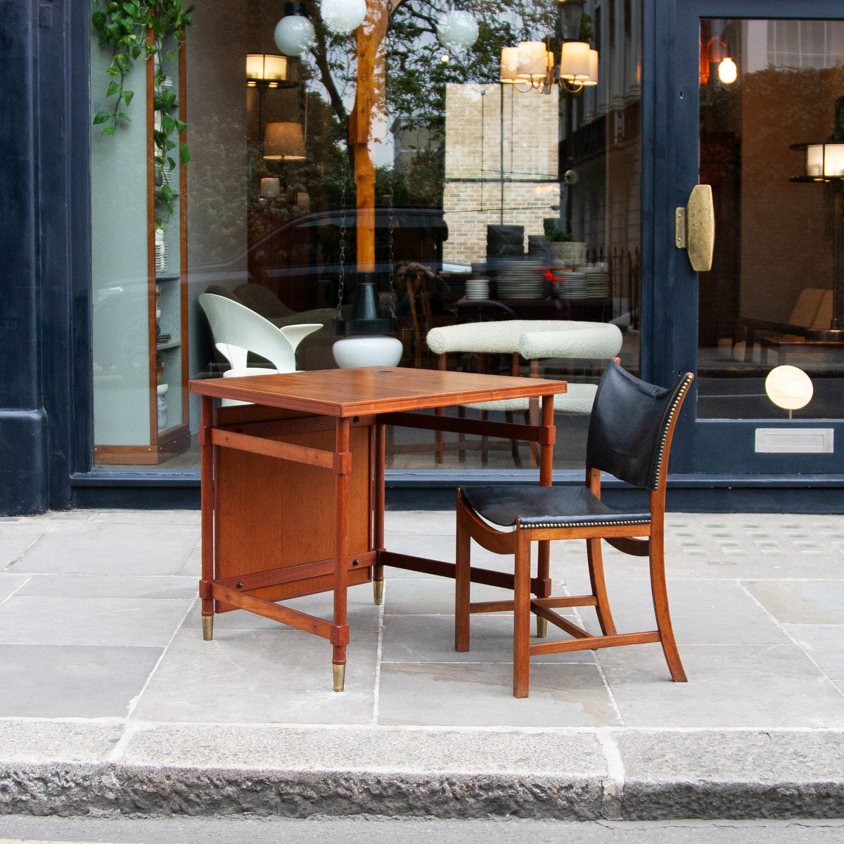 Pine & Brass Rødby Rådhus Desk / Ebbe & Karen Clemmensen, 1953 – Sigmar ...