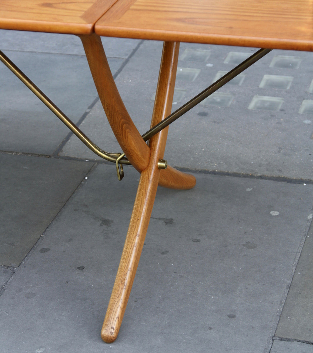 AT-309 Table Hans Wegner - Image 11