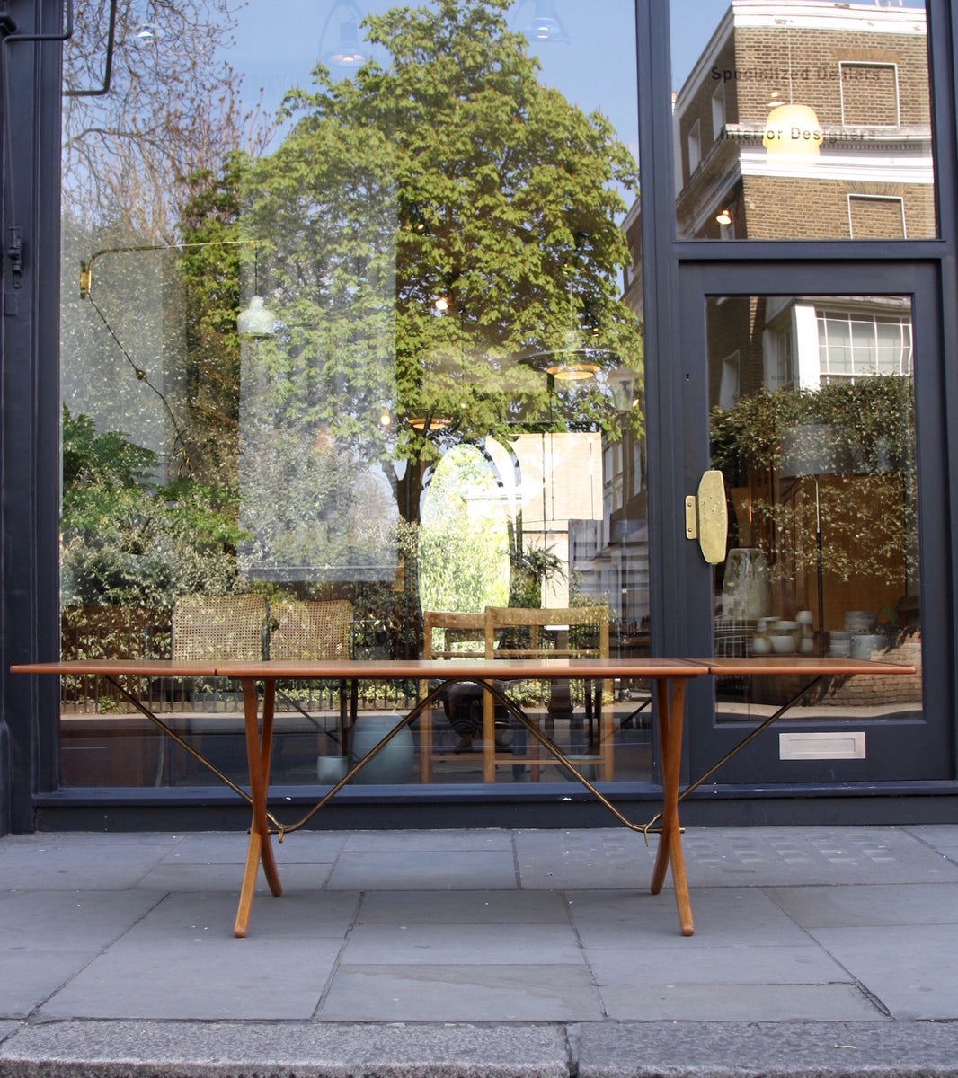 AT-309 Table Hans Wegner - Image 1