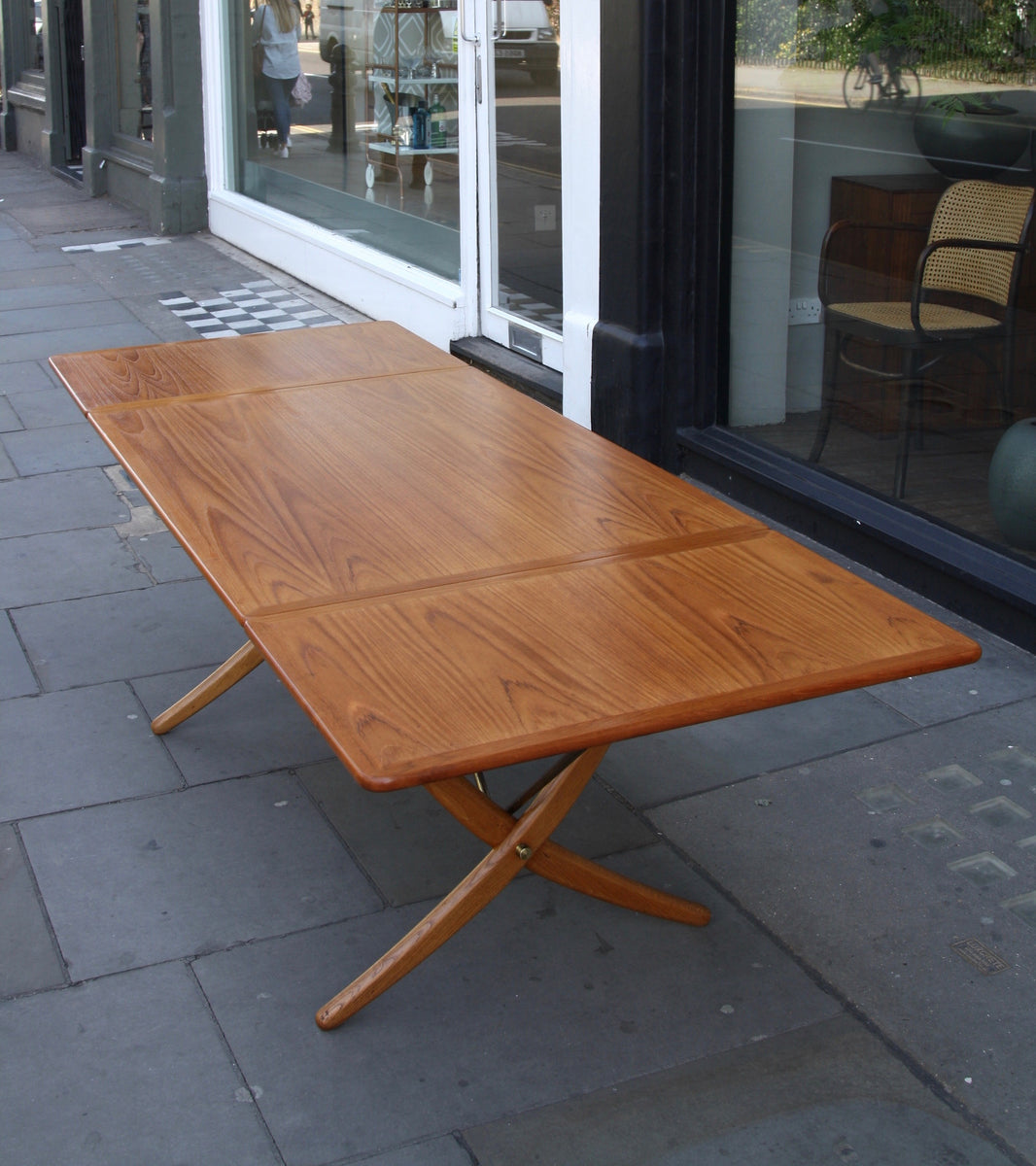 AT-309 Table Hans Wegner - Image 9