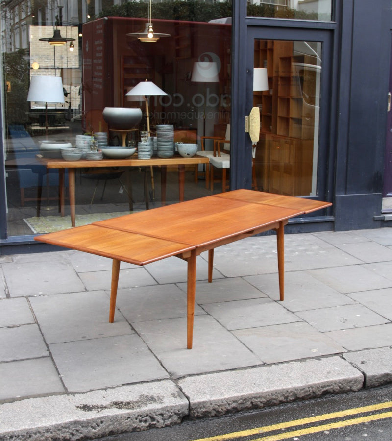 AT-312 Extendable Table Hans Wegner - Image 12