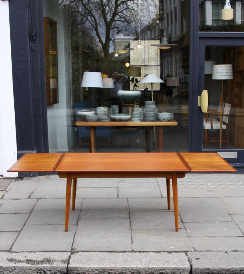 AT-312 Extendable Table Hans Wegner - Image 2