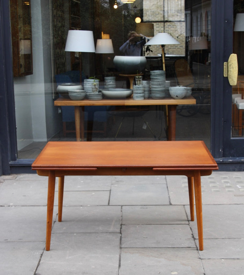 AT-312 Extendable Table Hans Wegner - Image 3