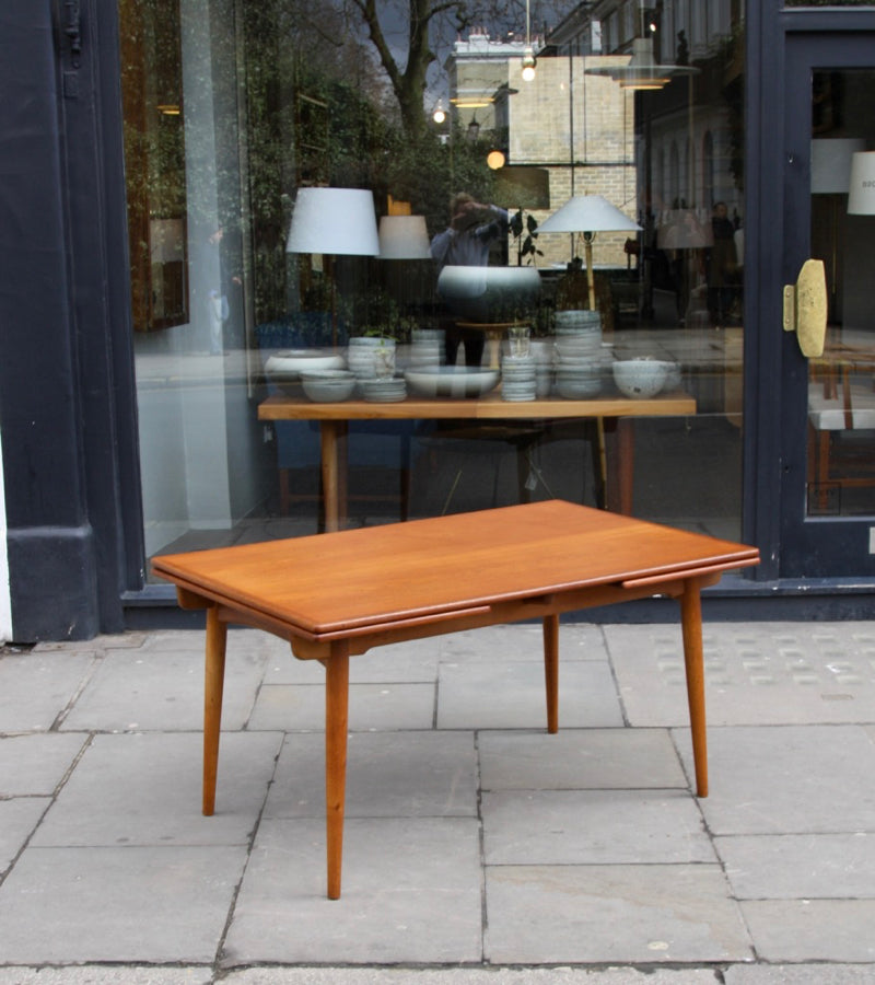 AT-312 Extendable Table Hans Wegner - Image 4