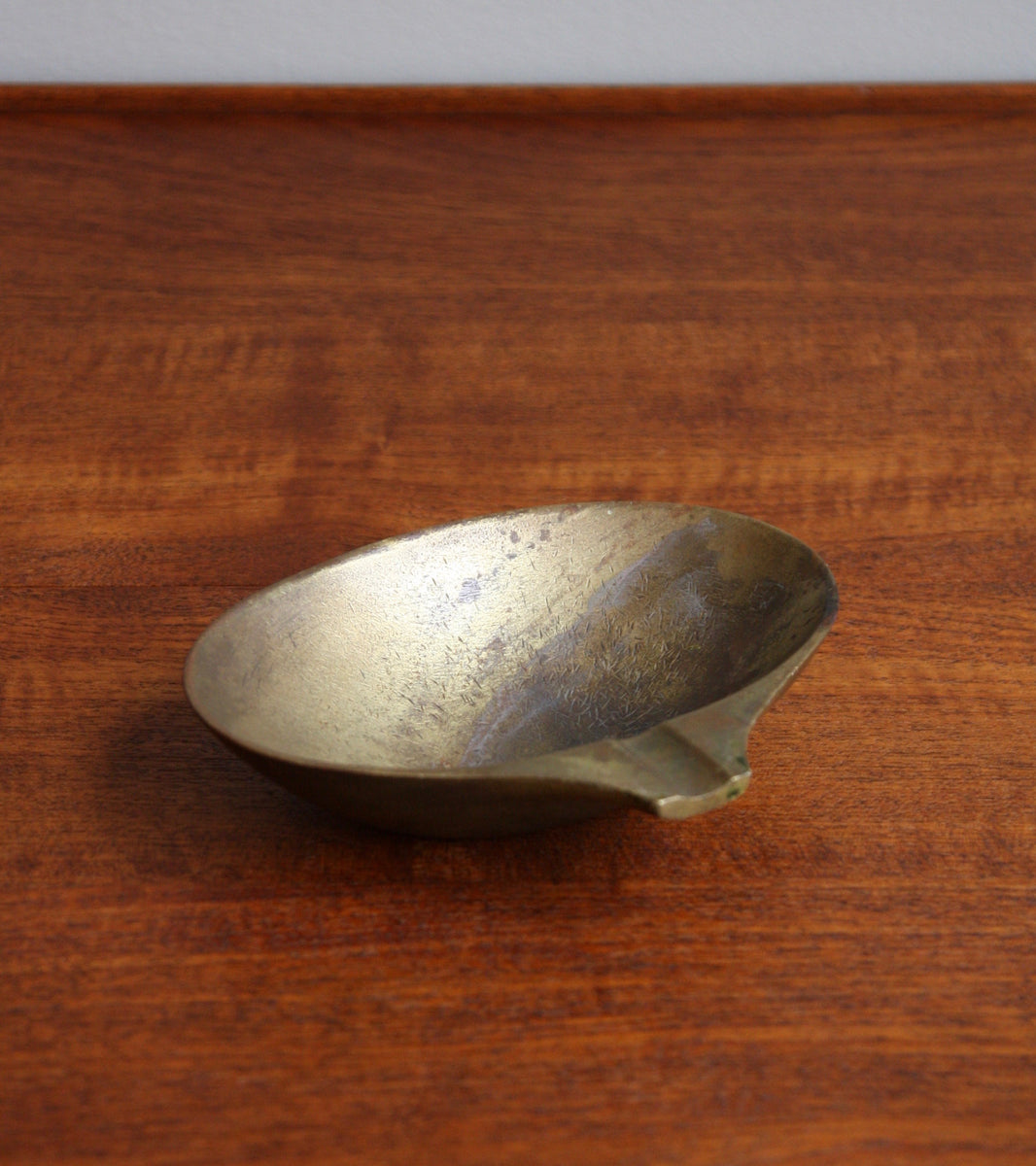 Biomorphic Ashtray  Carl Auböck  - Image 10