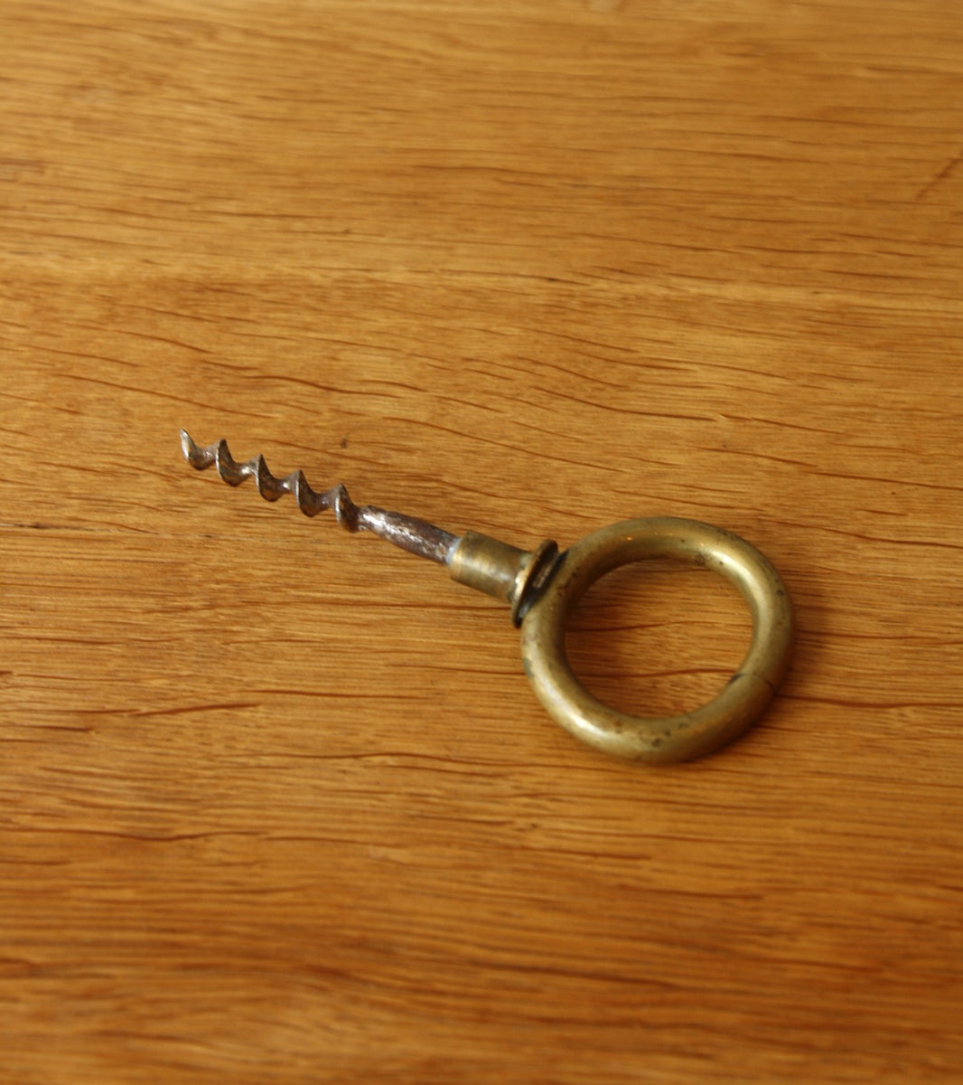Black and Brass Key Corkscrew by Carl Auböck - Image 2