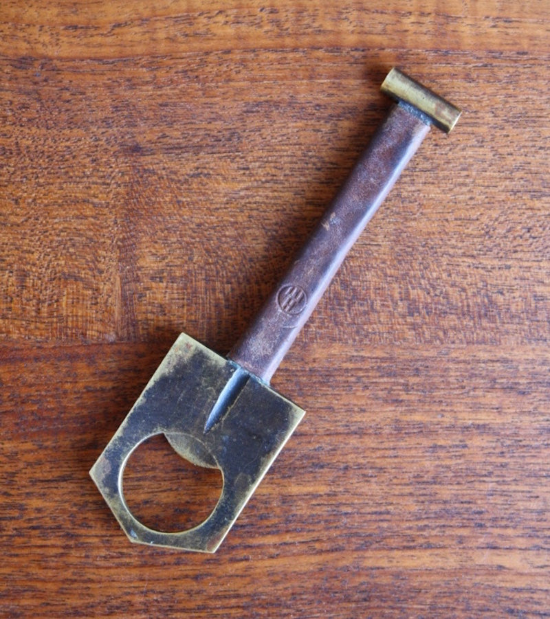Brass and Leather Bottle Opener Carl Auböck - Image 3