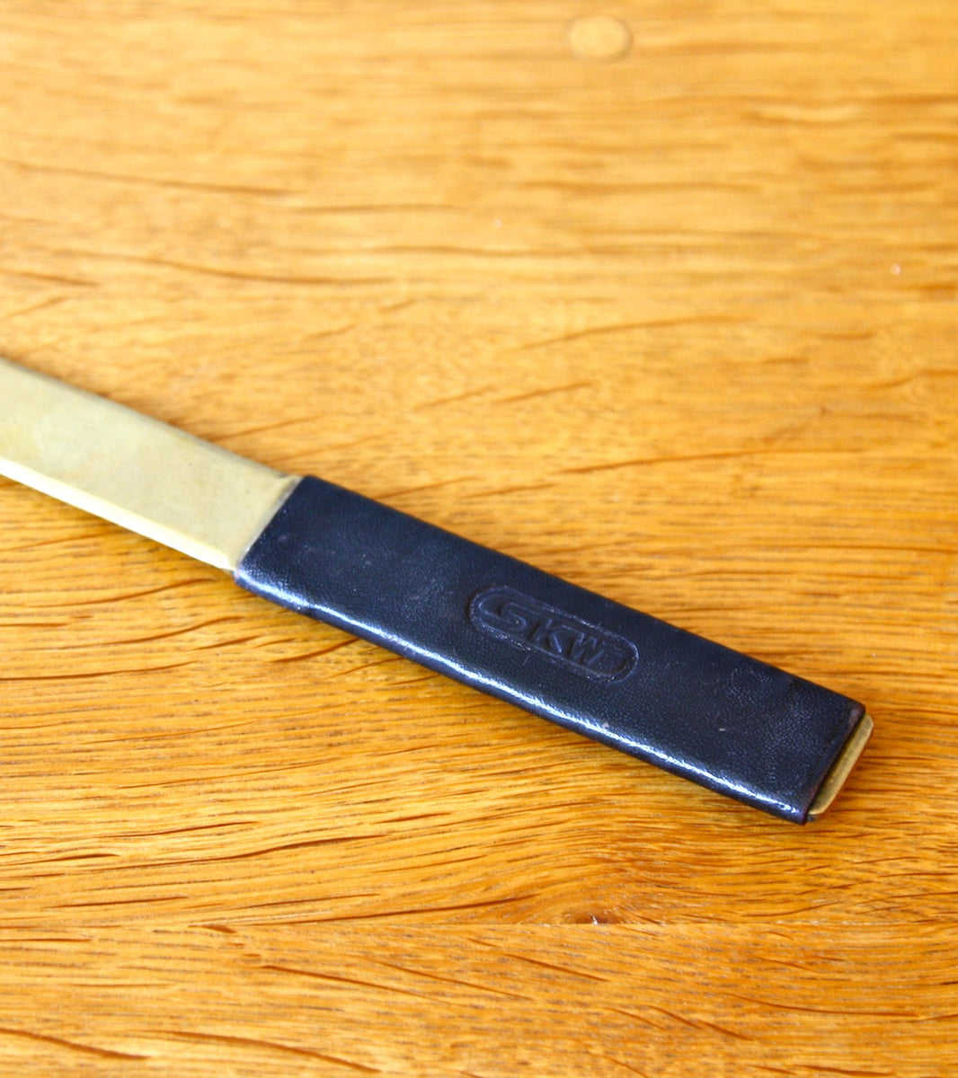 Brass and Leather Letter Opener Carl Auböck - Image 2