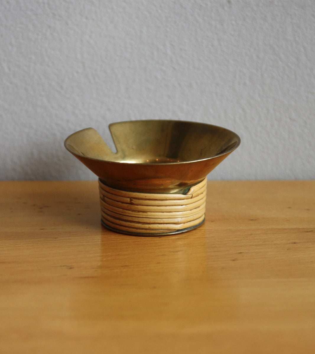 Round topped Brass and Wicker Ashtray Carl Auböck - Image 2