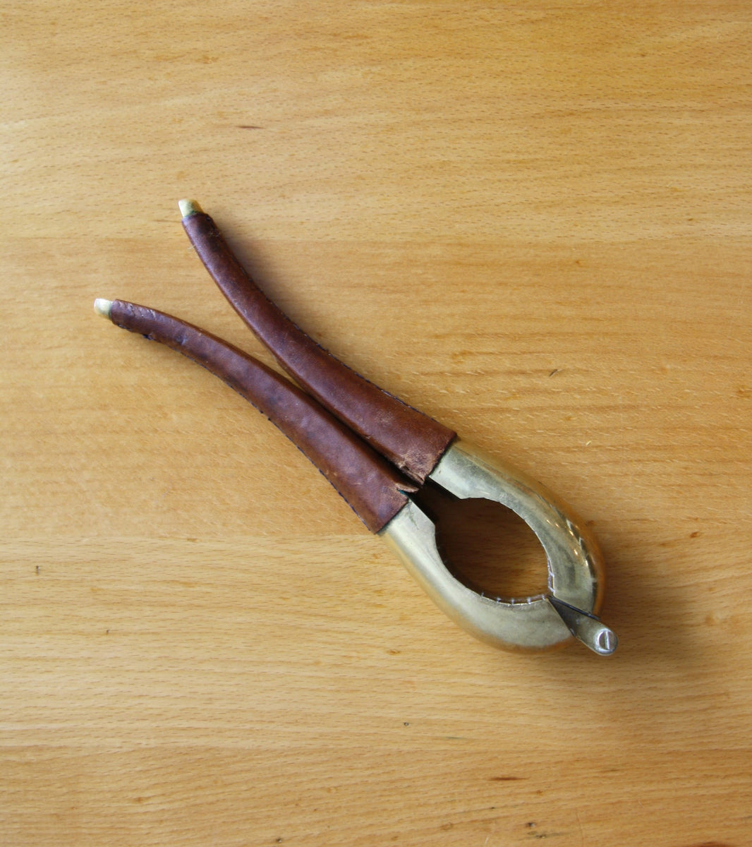 Brass & Leather Nutcracker Carl Auböck - Image 6