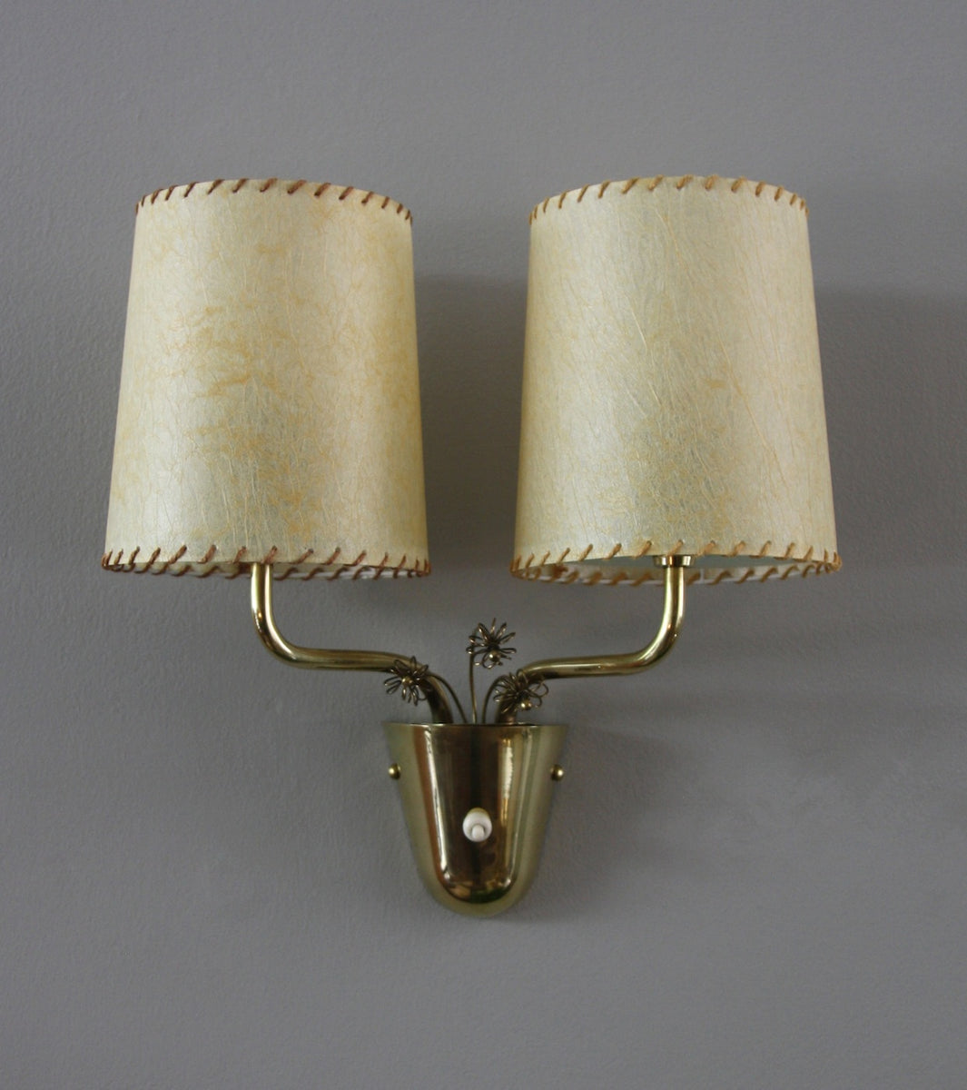 Brass Wall Light with Flowers Paavo Tynell - Image 1