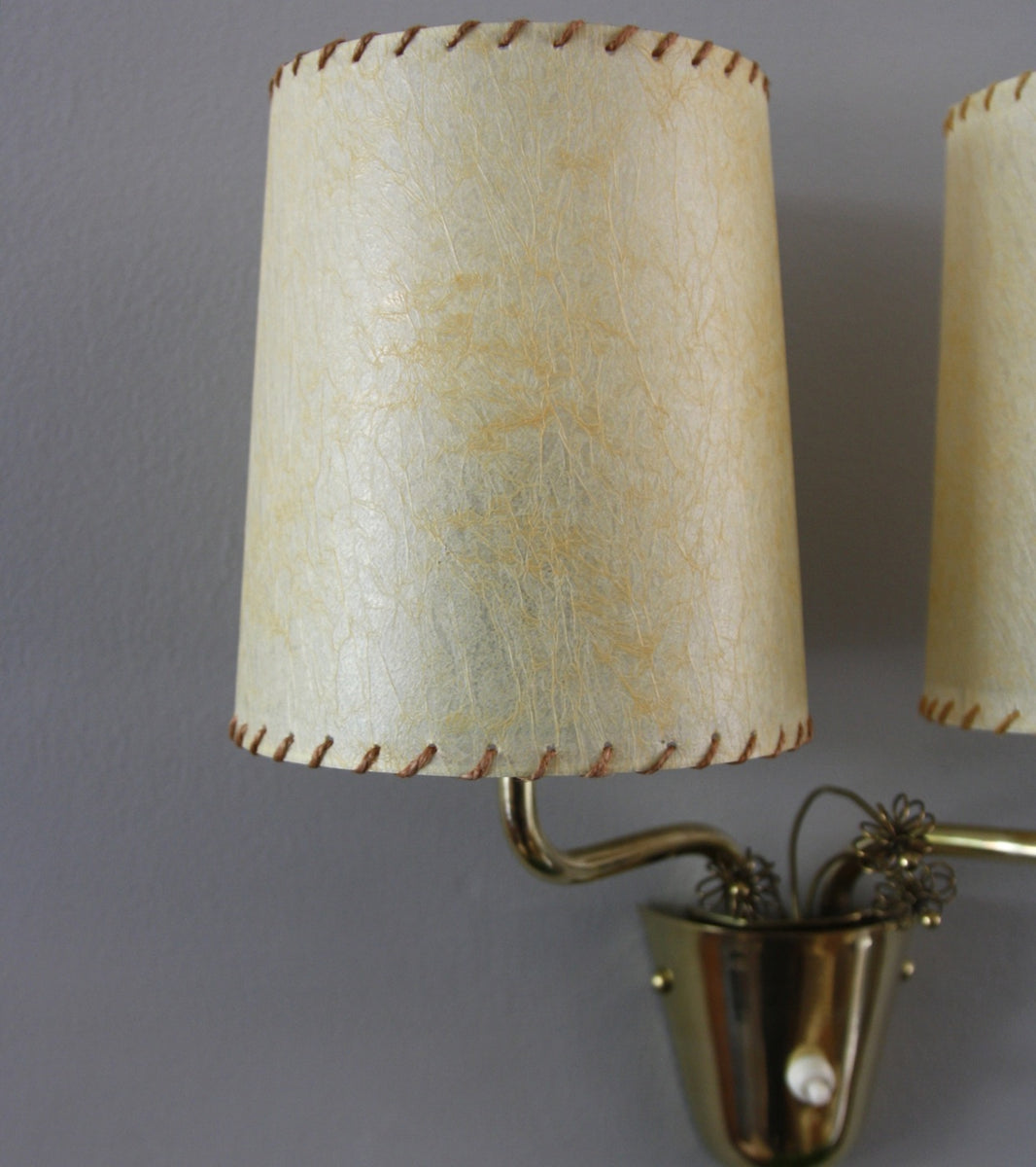 Brass Wall Light with Flowers Paavo Tynell - Image 6