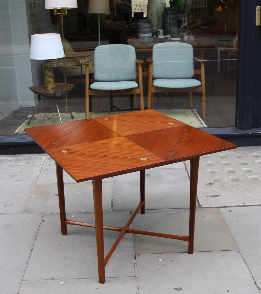 Card Table no.5042 & Four Chairs no.7214 Kaare Klint - Image 26