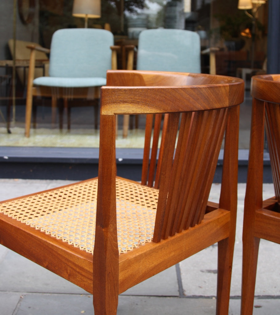 Card Table no.5042 & Four Chairs no.7214 Kaare Klint - Image 39