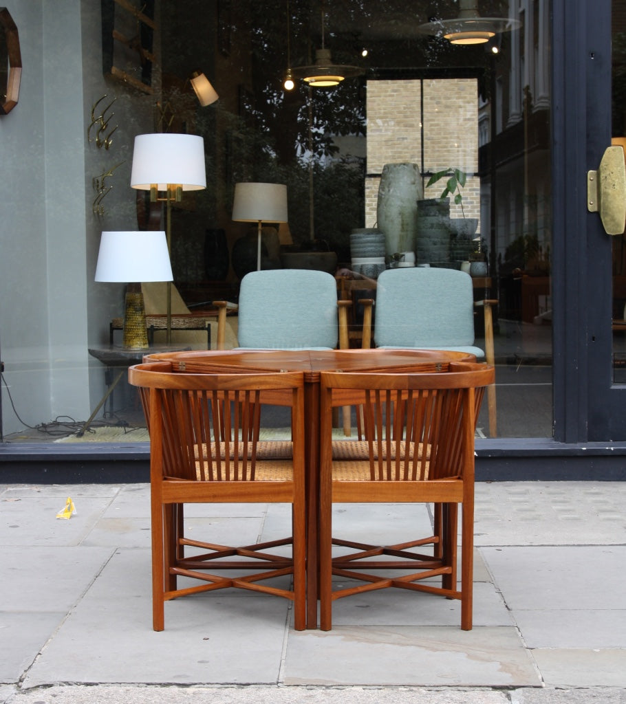 Card Table no.5042 & Four Chairs no.7214 Kaare Klint - Image 3