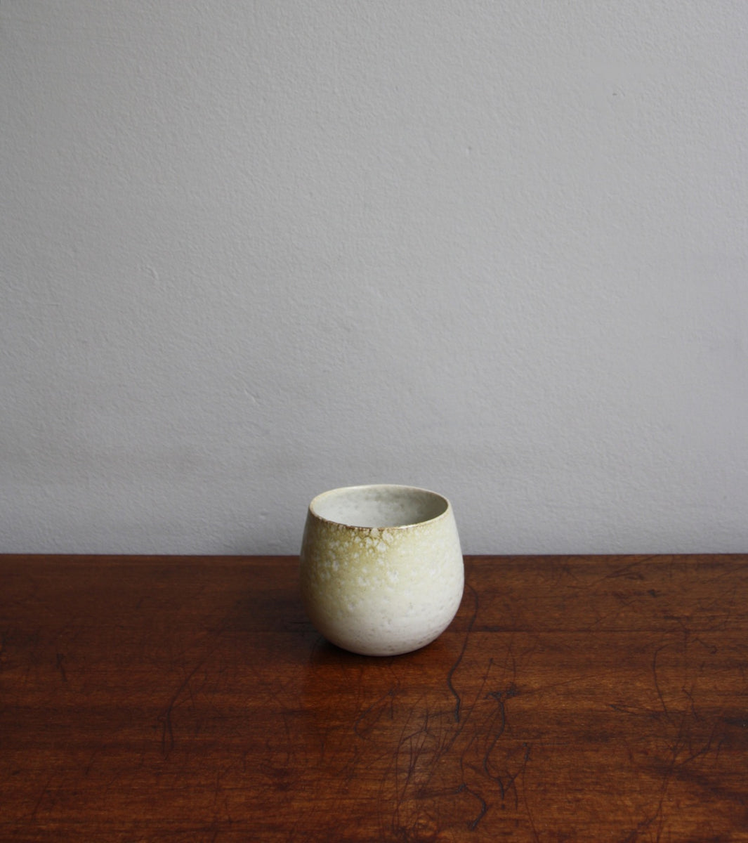 Cup 1White & Yellow Glaze Kasper Würtz - Image 1